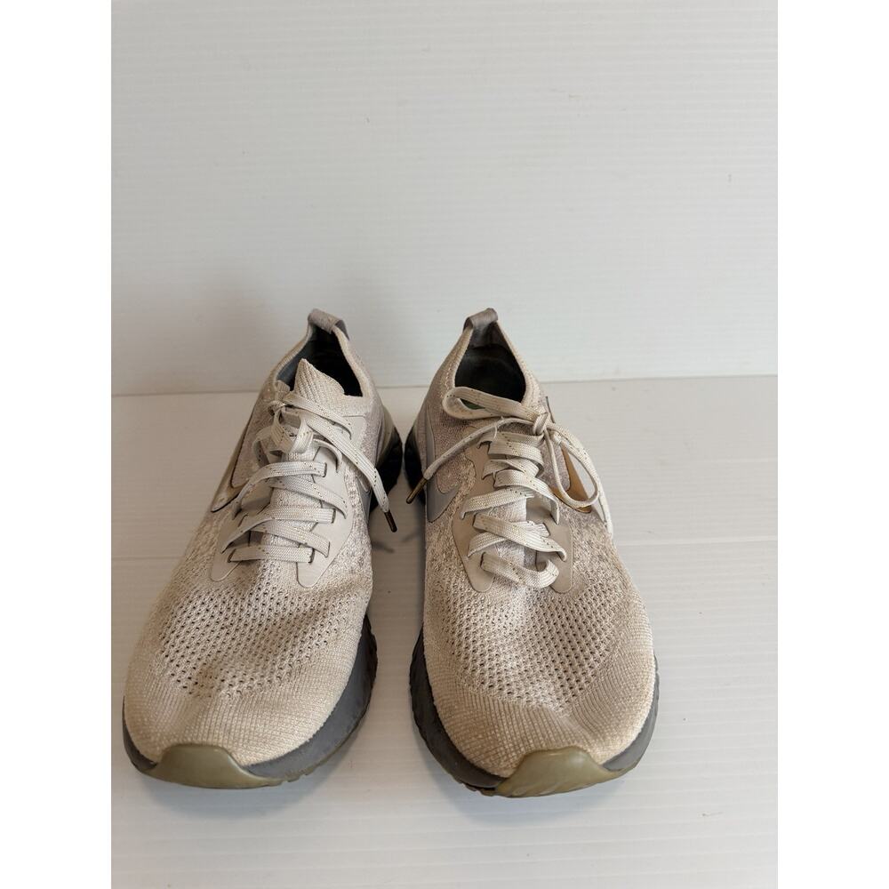 Nike Epic React Flyknit Women's Size 8 Running Shoes - Picture 2 of 8